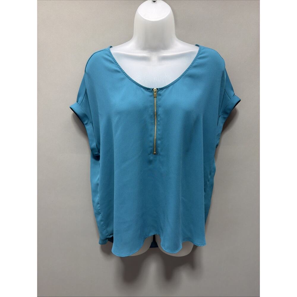 Bold Elements Cut To Curve Women’s Blue Shiffon Short Sleeve Shirt Gold Zip L